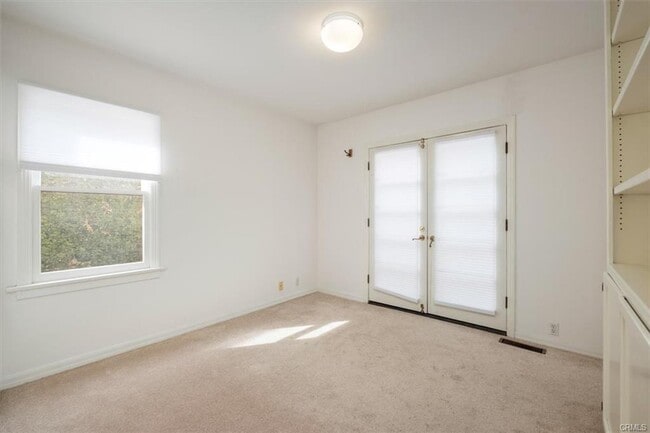 Building Photo - 14052 Davana Terrace