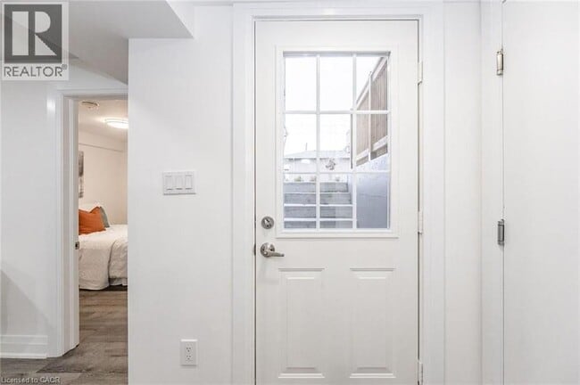 Photo du bâtiment - 476 Ferguson Ave N