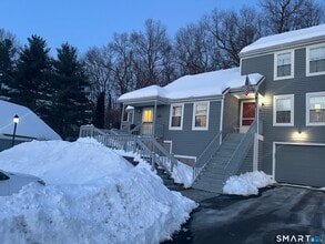 Building Photo - 203 Oakland St