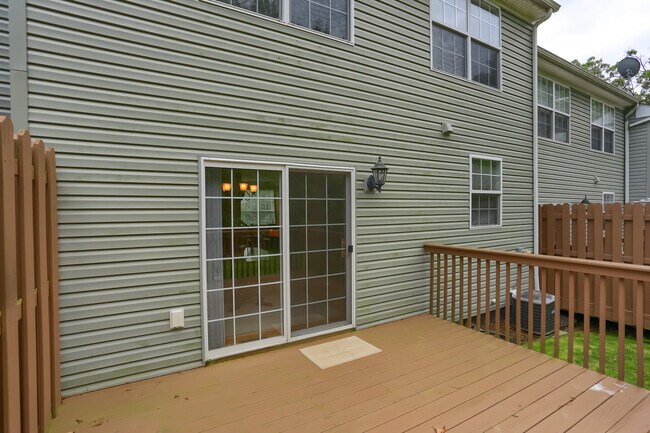 Foto del edificio - 10575 Timber Edge Dr