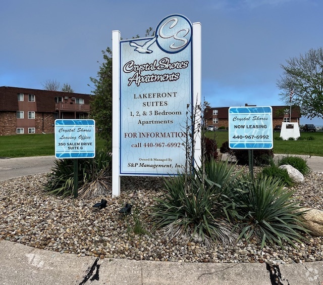 Building Photo - Crystal Shores Community