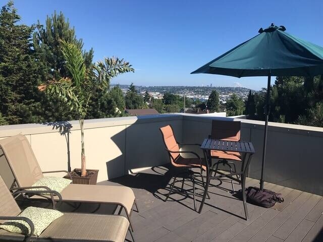 Foto del edificio - 6312 32nd Ave NW