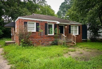 Building Photo - 2344 Banks Ave