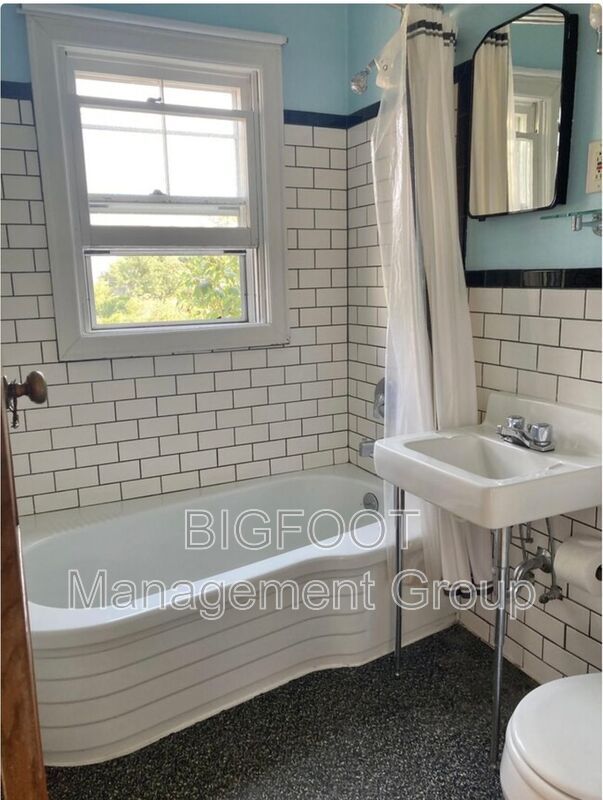 1711 Knight St, Helena, MT 59601 House Rental in Helena, MT