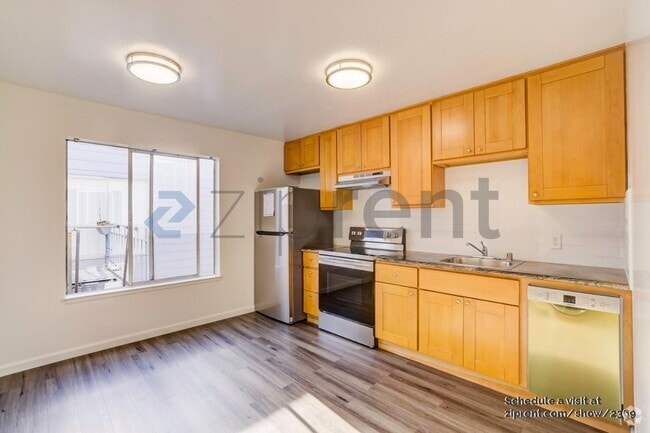 Building Photo - 684 Arguello Blvd