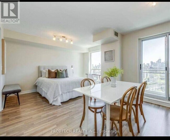 Photo du bâtiment - 80 Western Battery Rd