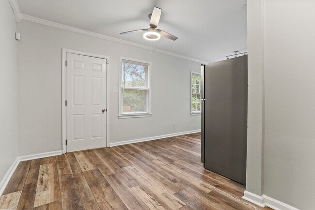 Foto del edificio - 1268 Eastland Rd SE