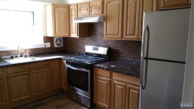 Foto del edificio - 2430 8th St
