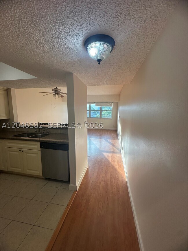 Foto del edificio - 9500 SW 3rd St