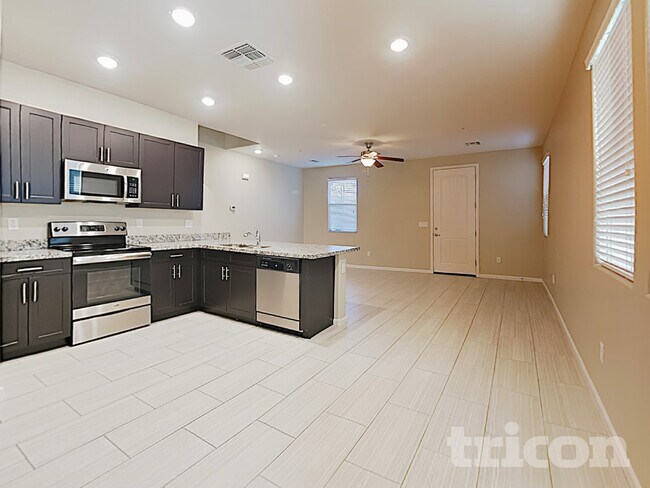 Foto del edificio - 12550 W Hummingbird Terrace