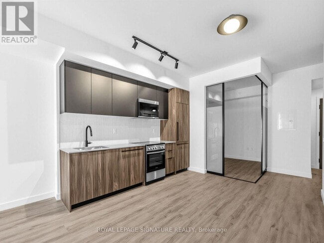 Building Photo - 1635 Military Trail