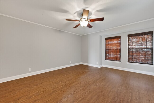 Foto del edificio - 6351 Briar Rose Dr