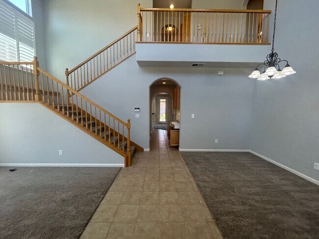 Foto del edificio - 5801 Eisenhower Dr
