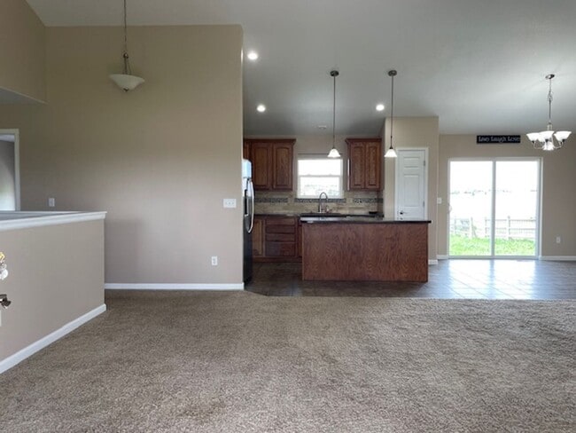 Building Photo - 6960 Whistler Dr