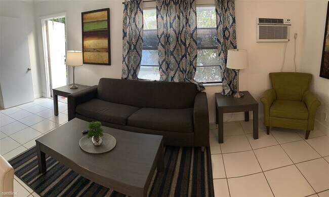 Building Photo - 2 br, 1 bath  - 913 NE 18th Ave Apt 123