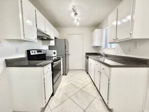 Building Photo - 16818 N 56th St
