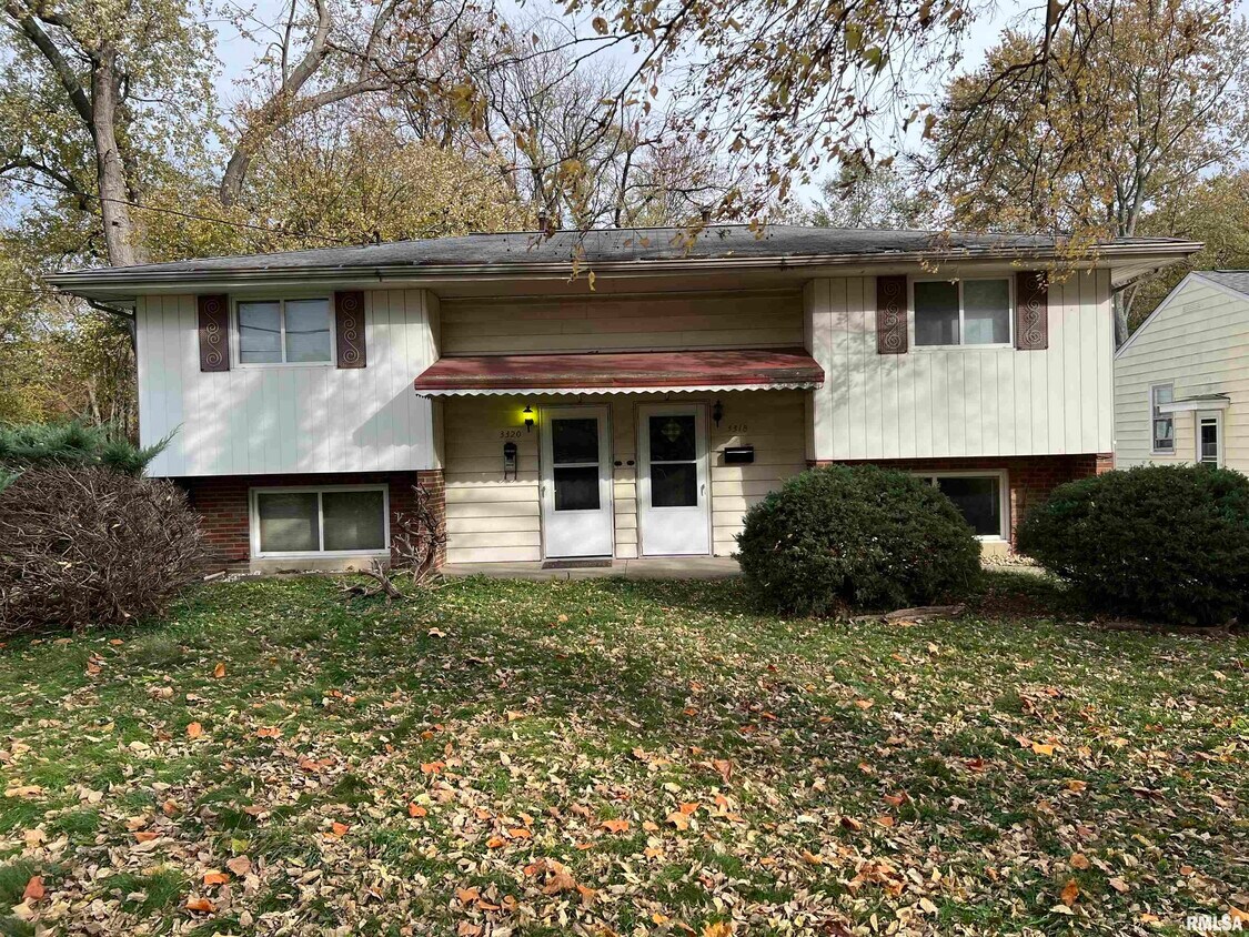 Primary Photo - 3318 N California Ave