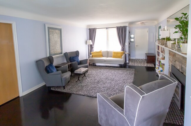 Foto del edificio - 4212 Washburn Ave S
