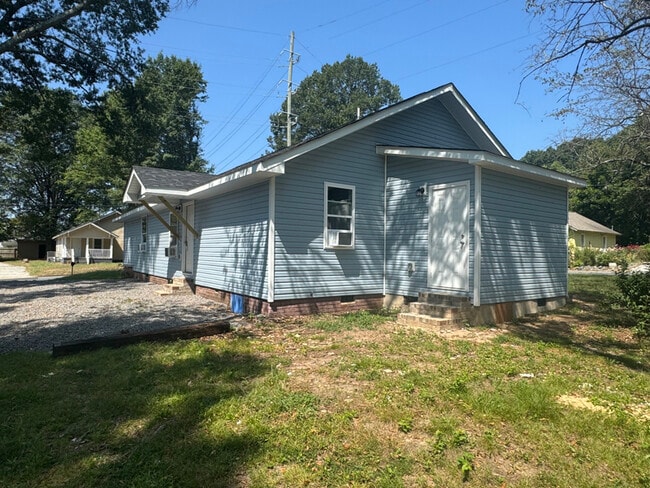 Building Photo - 161 Cannon Ave NW