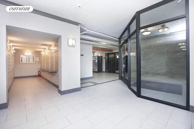 Building Photo - 45 W 139th St