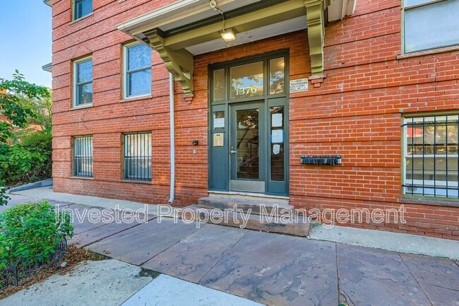 Building Photo - 1376 Pearl St