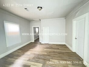Building Photo - 4322 W 25th St