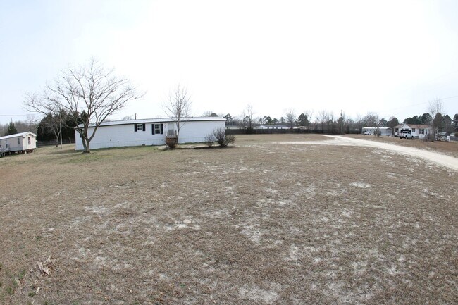 Foto del edificio - 7025 Ottis Ln