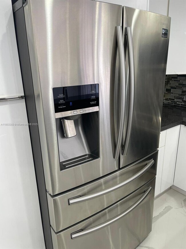 Foto del edificio - 7030 SW 41st Pl
