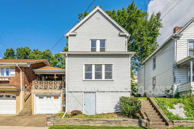 Building Photo - 824 Florence Ave