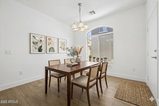 Foto del edificio - 17365 N Cave Creek Rd