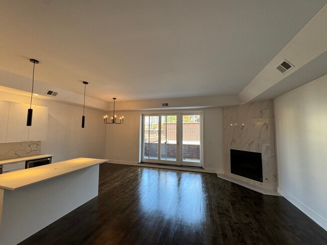 Foto del edificio - 1347 N Sedgwick St