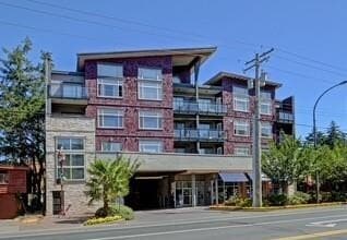 Building Photo - 844 Goldstream Ave