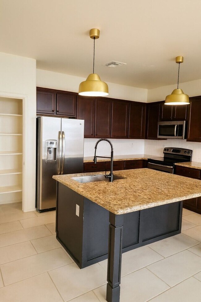 Foto del edificio - 21008 W Ridge Rd