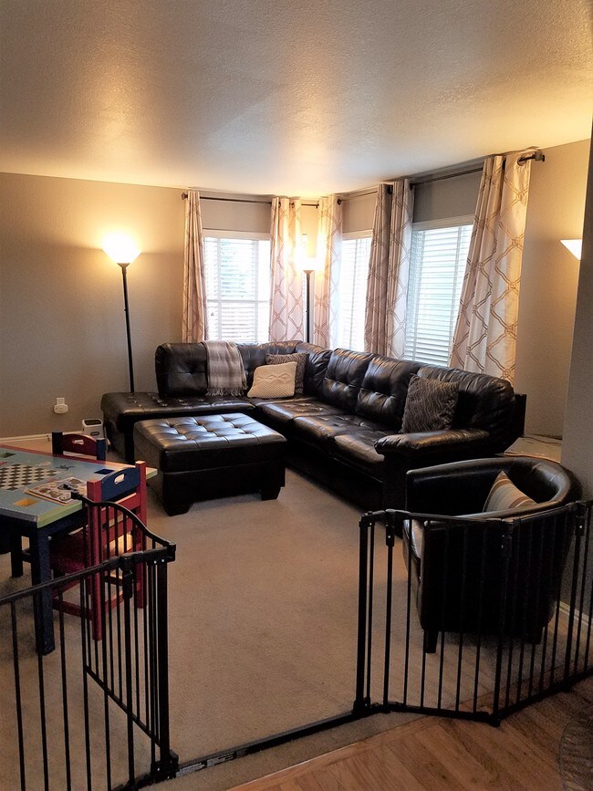 Building Photo - 9485 E Kansas Pl