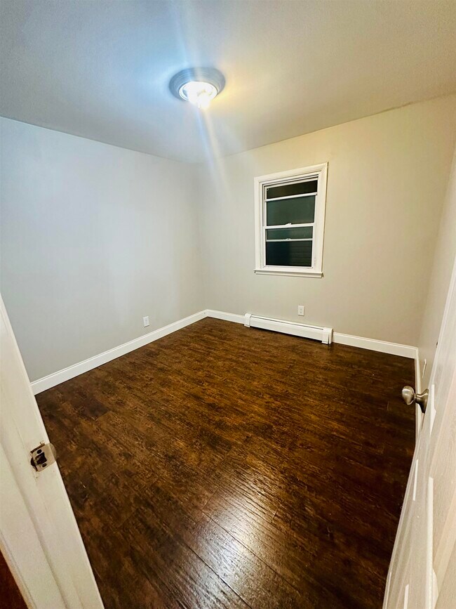 Foto del edificio - 5708 Broadway