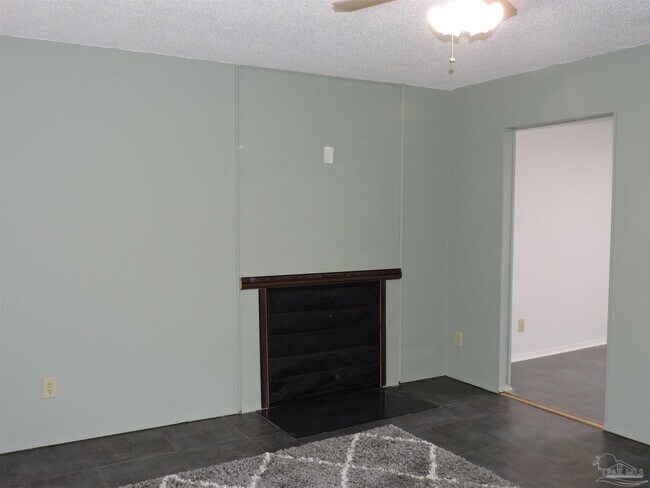 Foto del edificio - 2811 Langley Ave