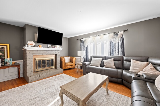 Foto del edificio - 12755 S Elizabeth Dr