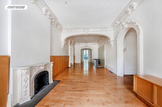 Foto del edificio - 120 E 19th St