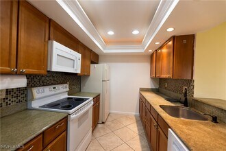 Building Photo - 3655 Boca Ciega Dr