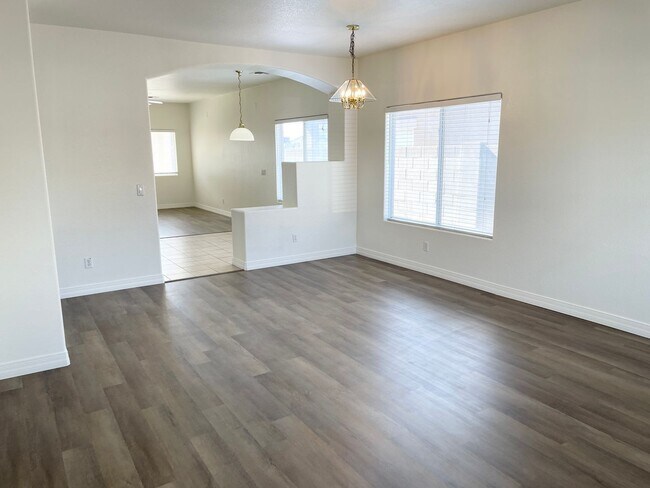 Building Photo - Renovated 4 Bedroom/2 Bath Single Level Ho...