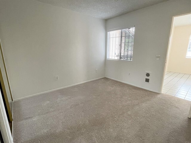 Foto del edificio - 859 W San Ysidro Blvd
