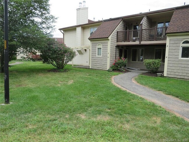 Building Photo - 6 Copper Beech Dr
