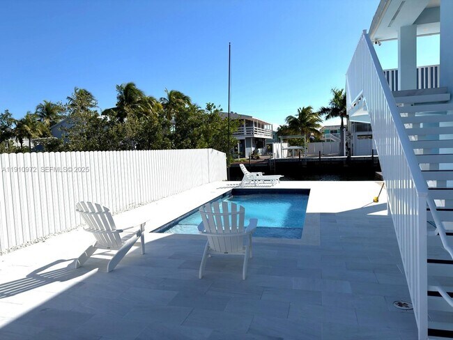 Foto del edificio - 27346 Martinique Ln