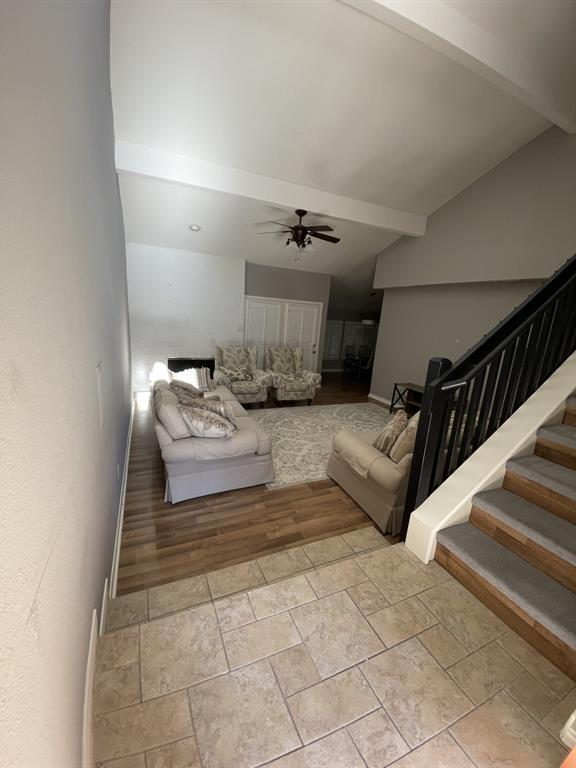 Building Photo - 1018 Solano Dr