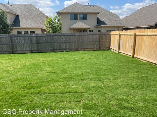 Building Photo - 3 br, 3 bath House - 100 Destiny Dr