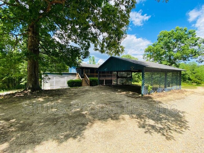 Building Photo - 3567 Blue Rd