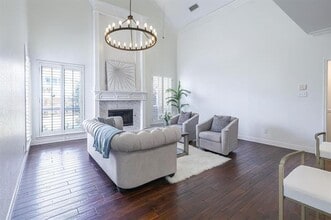 Building Photo - 1406 Lighthouse Ln