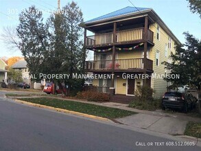 Building Photo - 301 S Randall Ave