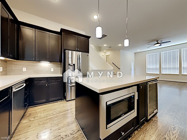 Foto del edificio - 3 br, 3.5 bath House - 1006 W 18th St