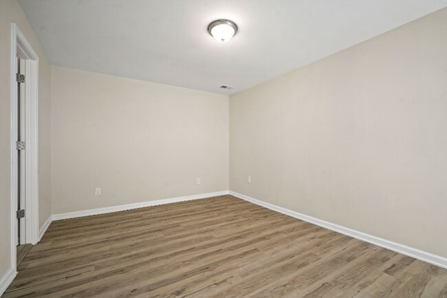 Foto del edificio - 8 S Reed Ave